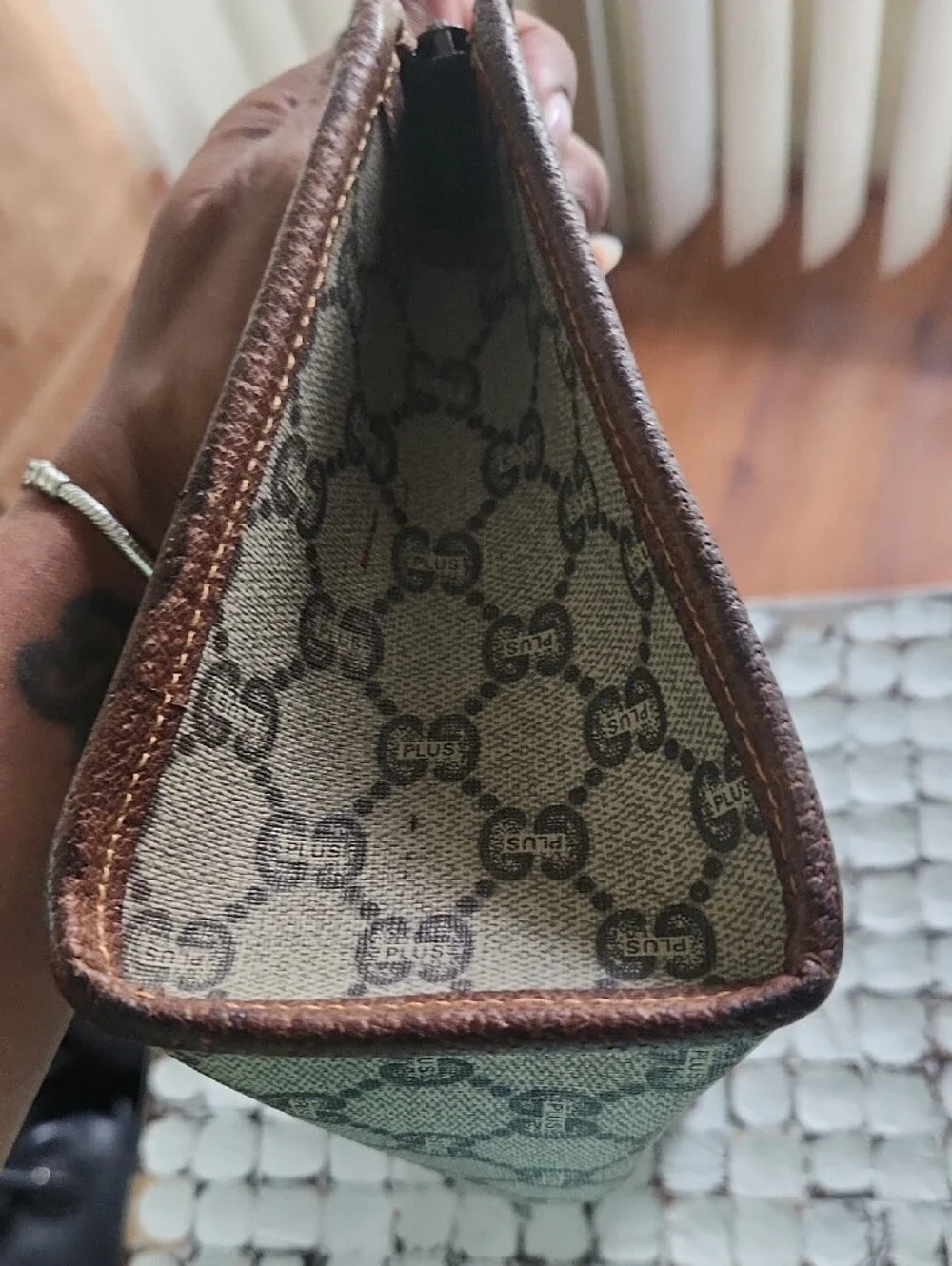 Gucci Plus Beige/Brown Monogram Toiletry Pouch/Clutch